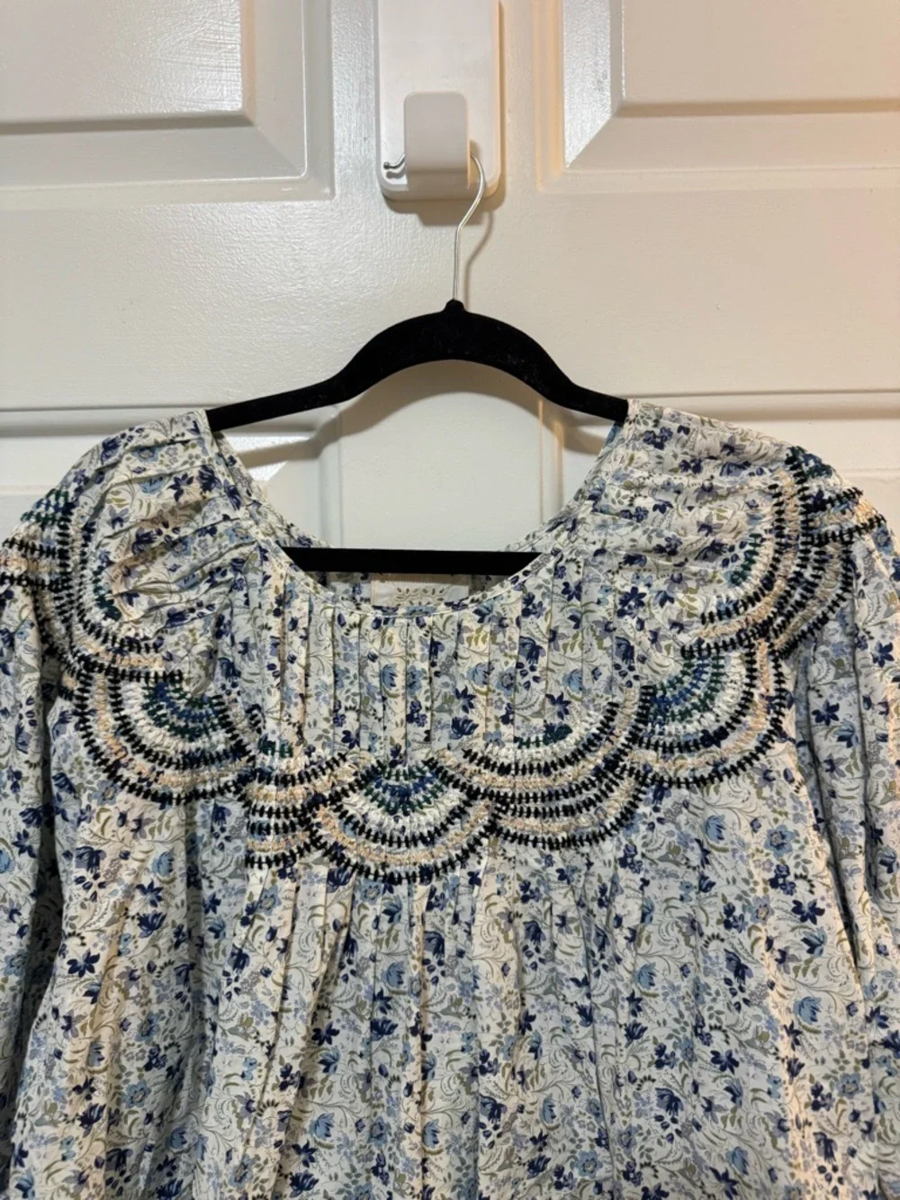 Johnny Was Tatiana Floral Embroidered Top Size Large $250